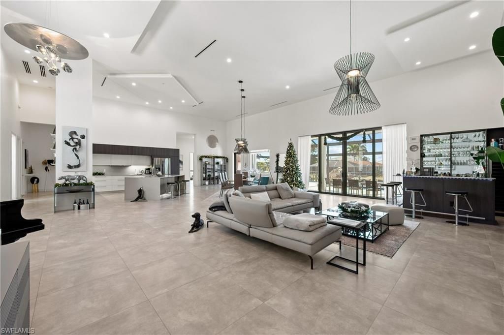 5324 Mayfair Ct, Cape Coral, FL 33904 Photo