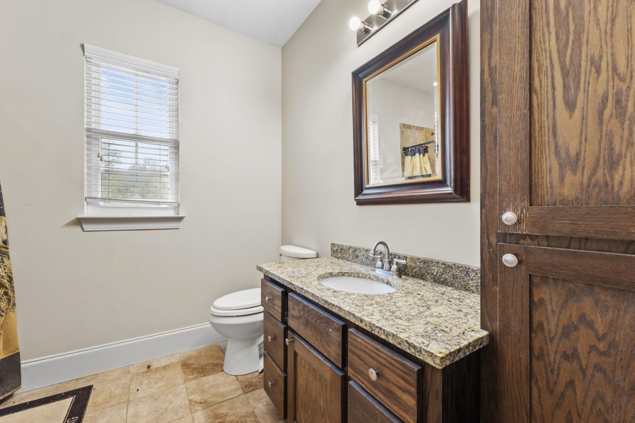 1085 Tobacco Road Photo 18