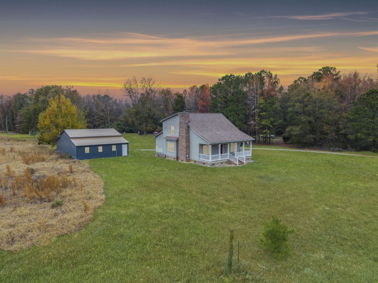 1085 Tobacco Road Photo 2