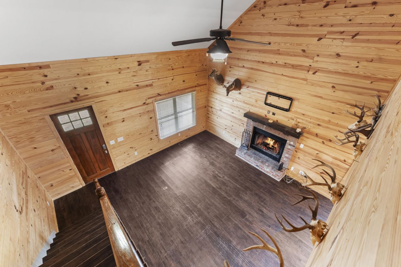 1085 Tobacco Road Photo 24