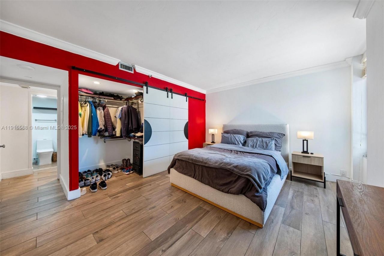 1541 Brickell Ave, Unit C406, Miami, FL 33129 Photo