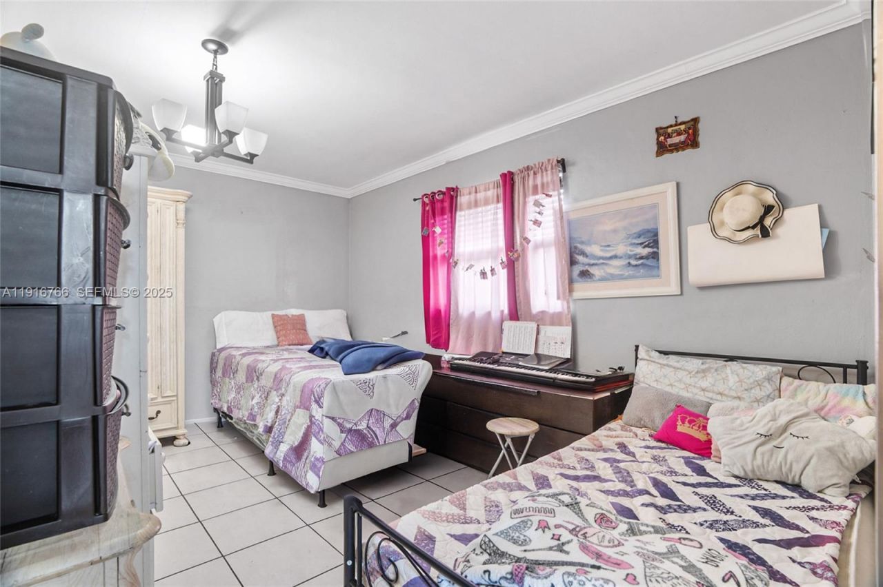 19740 NW 11th Ct, Miami Gardens, FL 33169 Photo