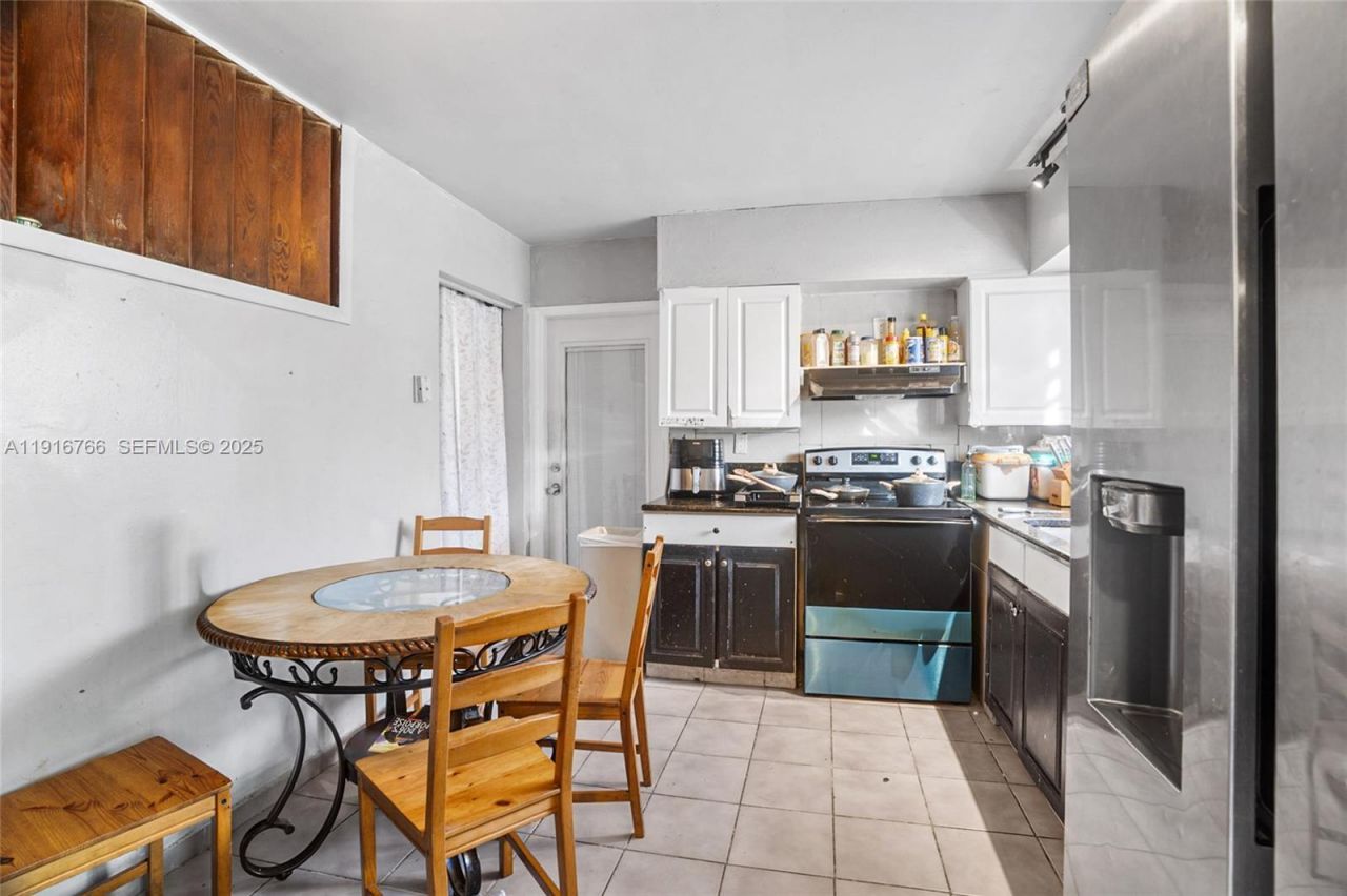 19740 NW 11th Ct, Miami Gardens, FL 33169 Photo