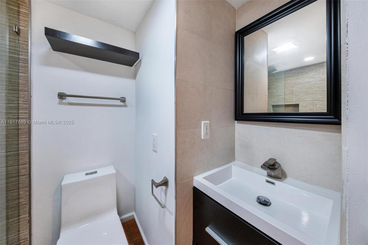 1541 Brickell Ave, Unit C406, Miami, FL 33129 Photo