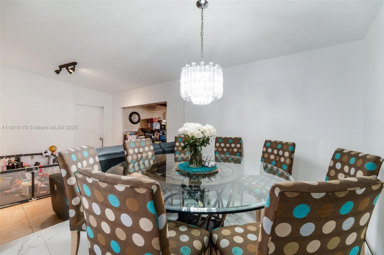 2840 NW 4th St, Miami, FL 33125 Photo