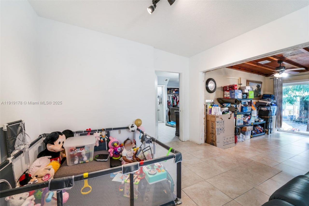 2840 NW 4th St, Miami, FL 33125 Photo