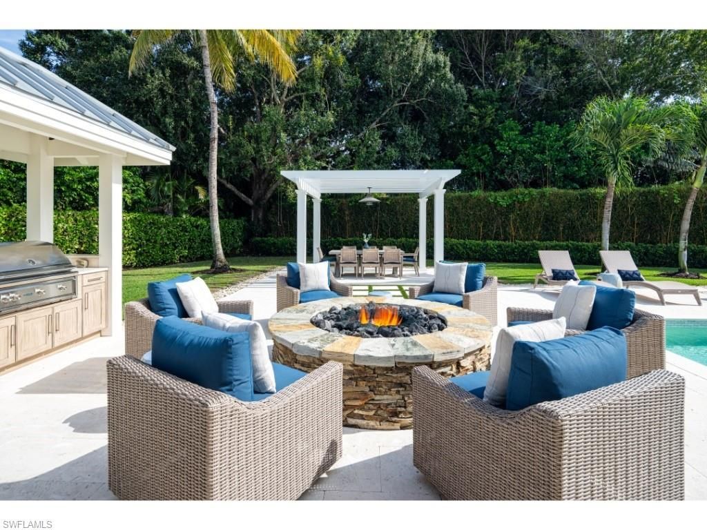 4042 Old Trail Way, Naples, FL 34103 Photo