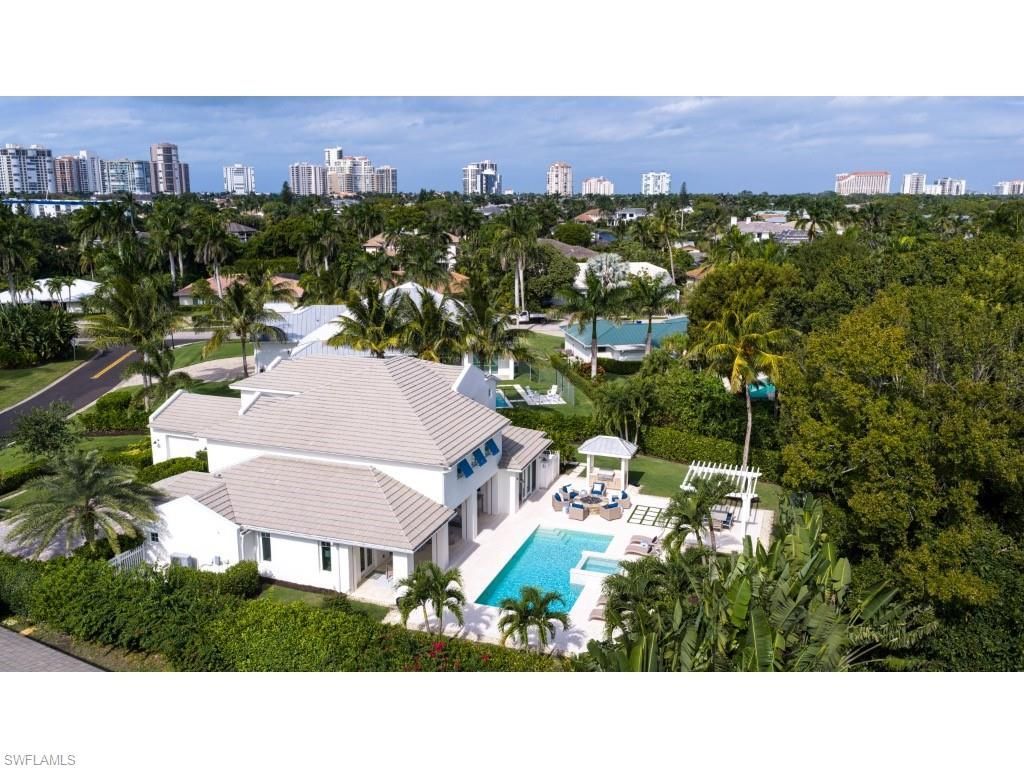 4042 Old Trail Way, Naples, FL 34103 Photo