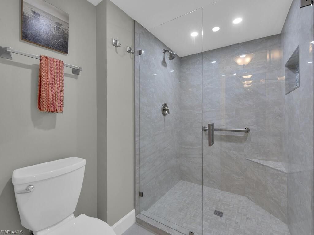 222 Harbour Dr, Unit 103, Naples, FL 34103 Photo