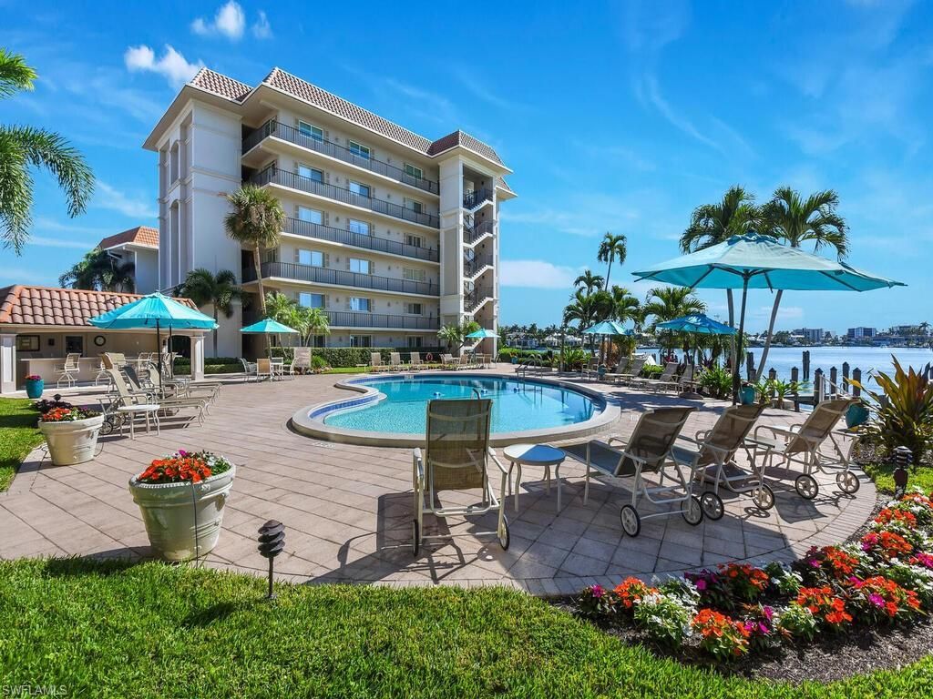 222 Harbour Dr, Unit 103, Naples, FL 34103 Photo