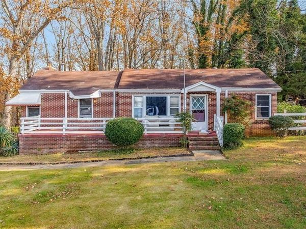 2626 White Sulphur Road, Gainesville, GA 30501