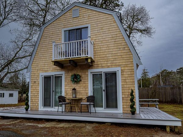 9 Bells Neck Road, Unit APT 10, West Harwich, MA 02671