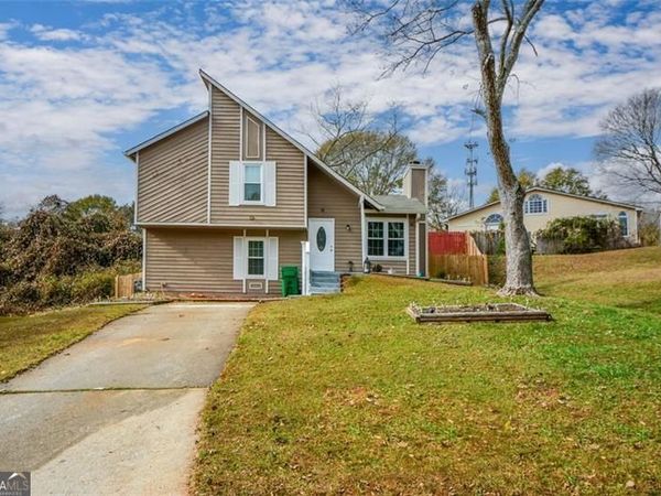 1126 Mainstreet Valley Drive, Stone Mountain, GA 30088