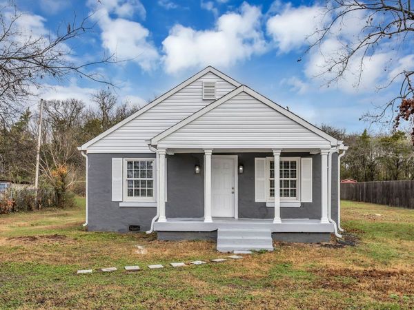 3806 Fairview Dr, Nashville, TN 37218