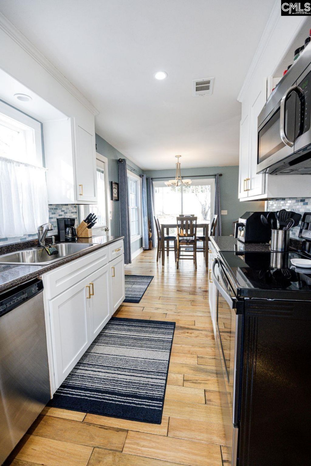 312 Southampton Drive Photo 12