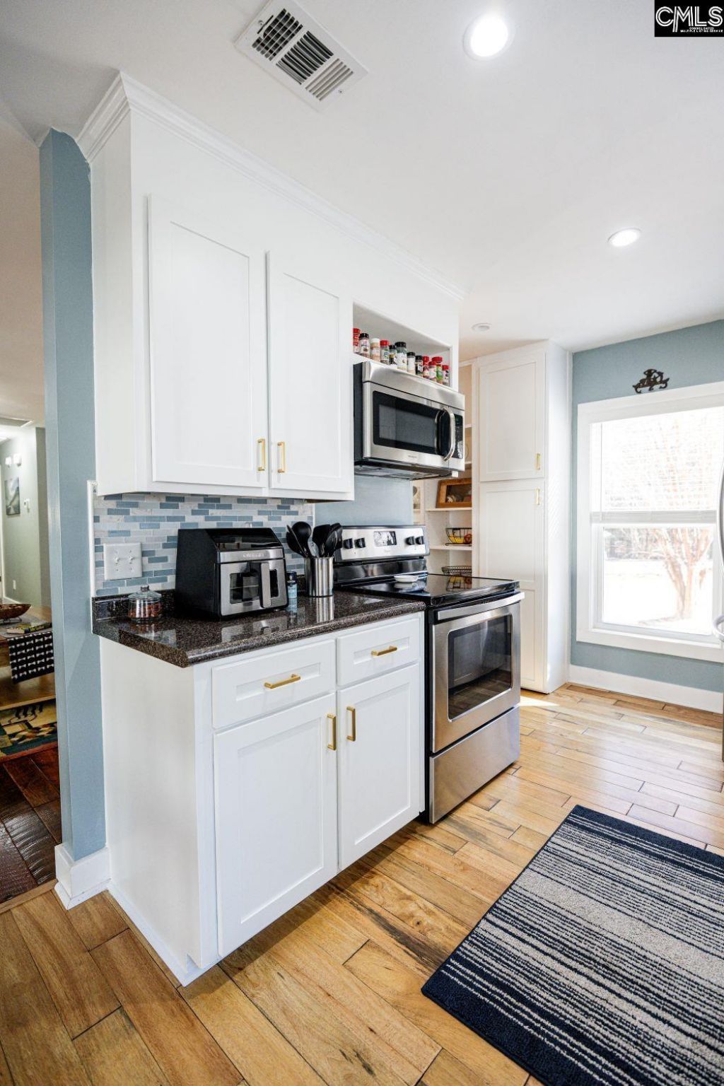 312 Southampton Drive Photo 13