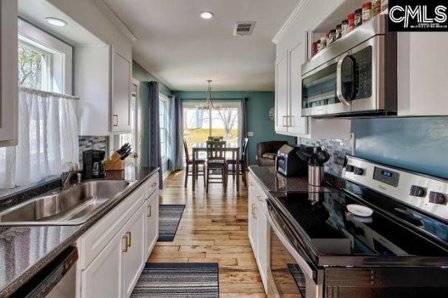 312 Southampton Drive Photo 15