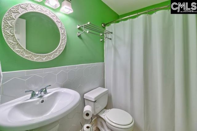 312 Southampton Drive Photo 17