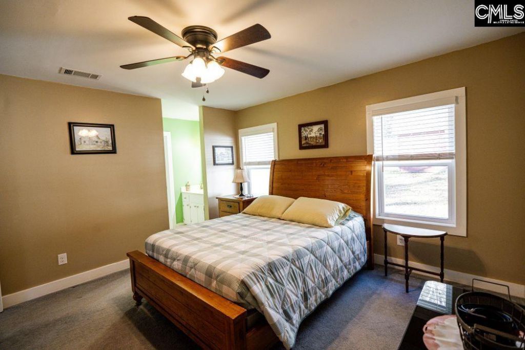 312 Southampton Drive Photo 19