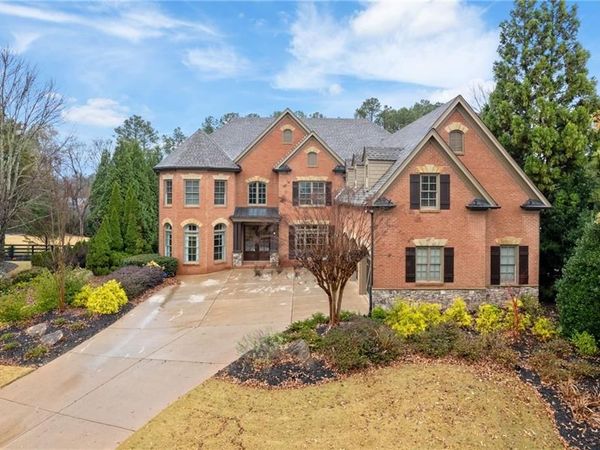 560 Arcaro Drive, Alpharetta, GA 30004