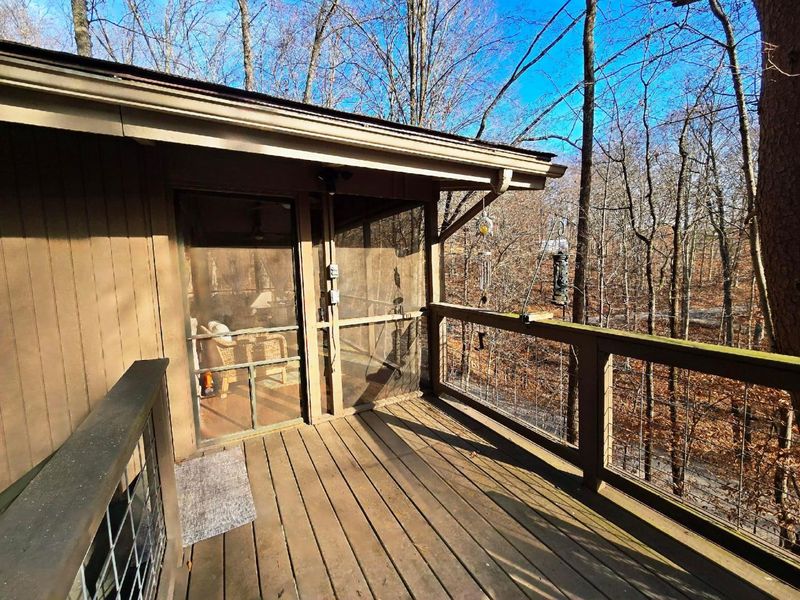 1015 Taos Lane, Hideaway Hills, OH 43107 Photo 17