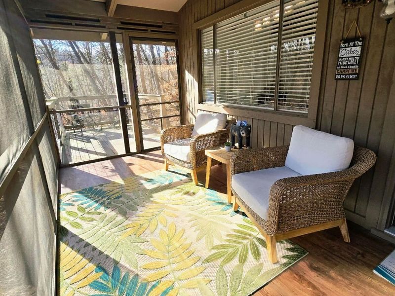 1015 Taos Lane, Hideaway Hills, OH 43107 Photo 7