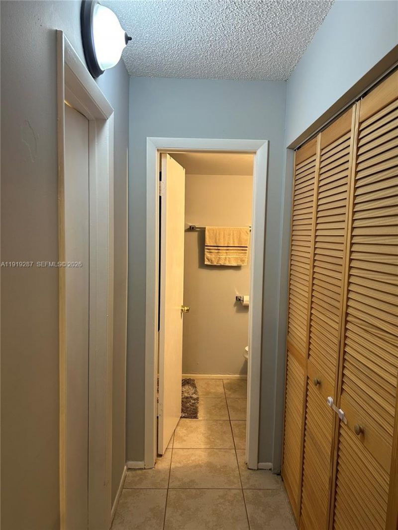 2701 Riverside Dr, Unit 503-B, Coral Springs, FL 33065 Photo