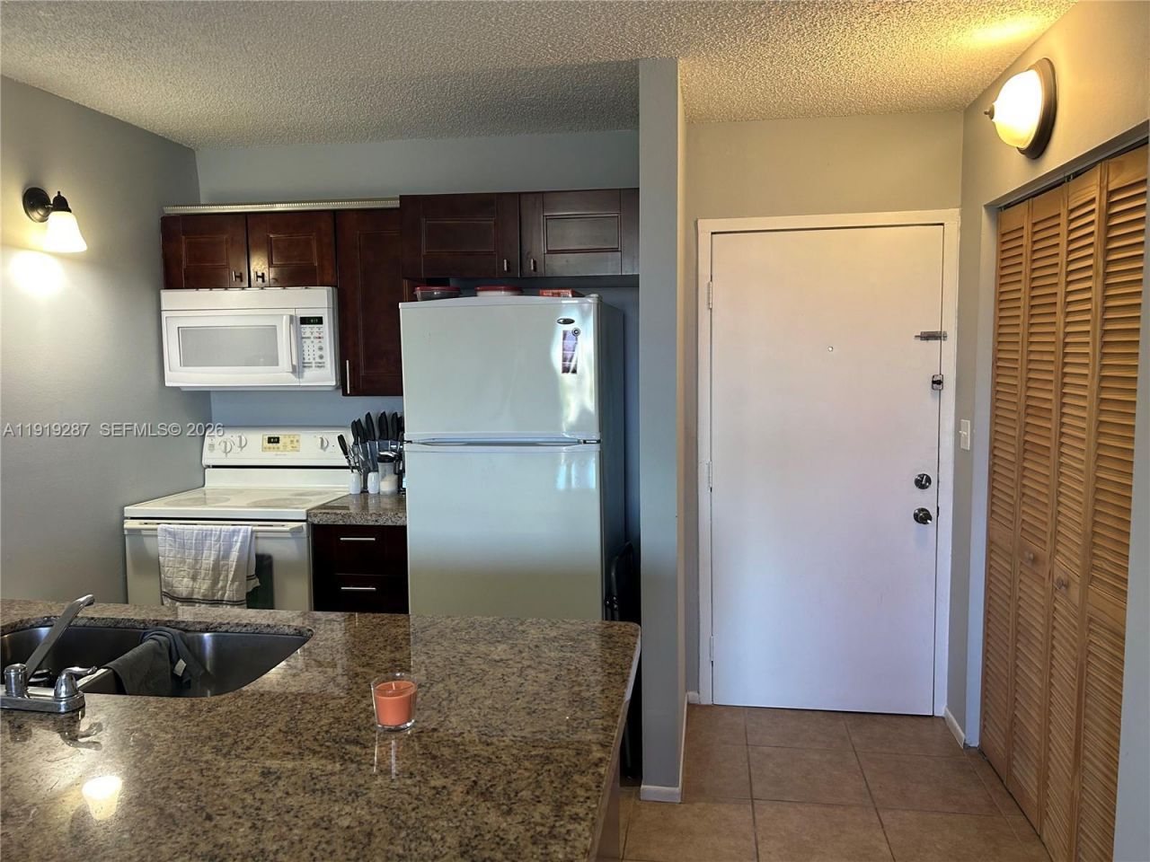 2701 Riverside Dr, Unit 503-B, Coral Springs, FL 33065 Photo