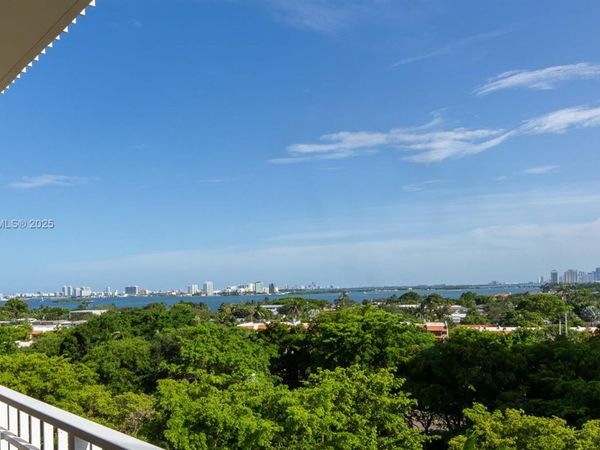 1000 Quayside Ter, Unit 812, Miami, FL 33138