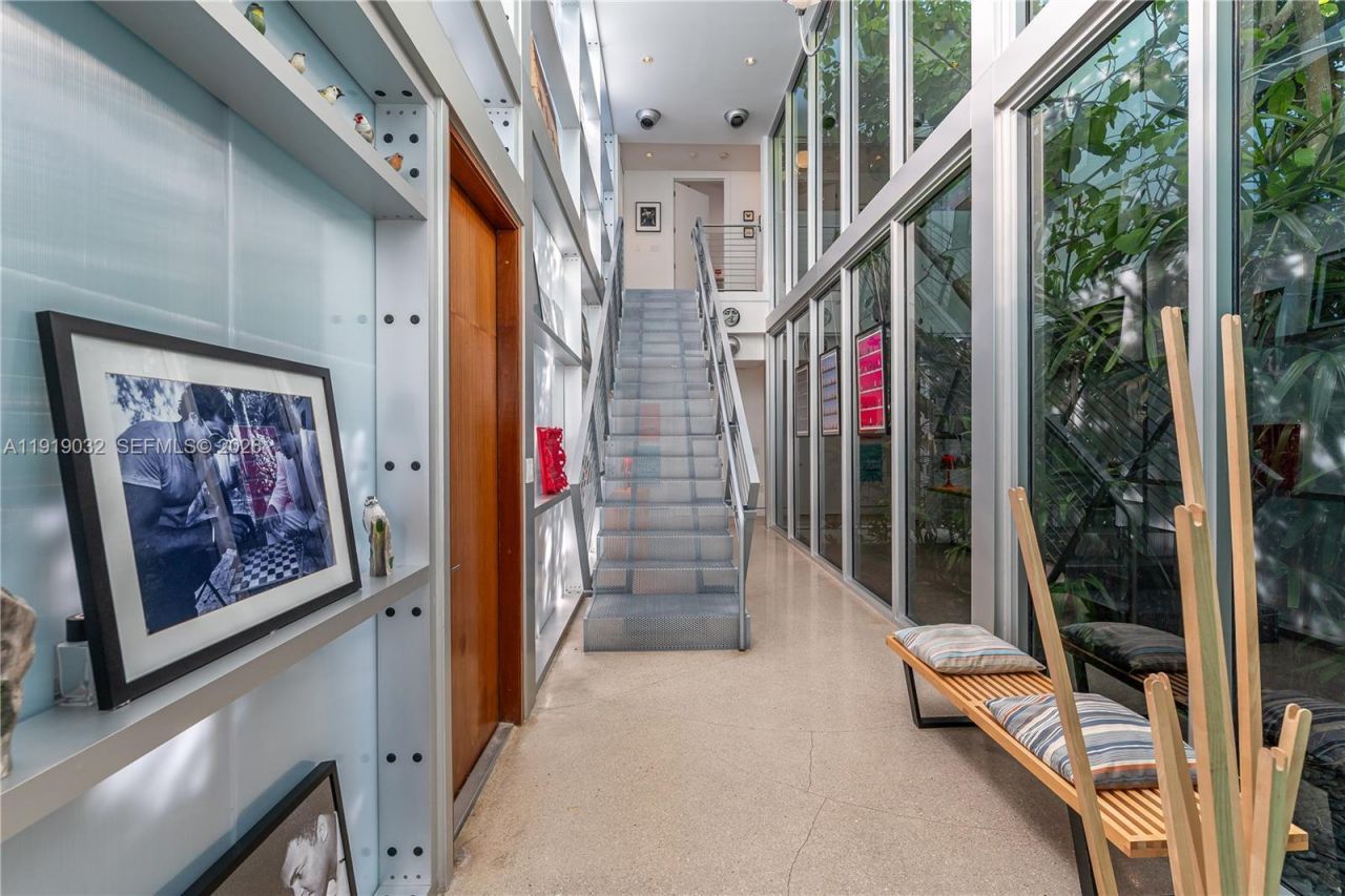 6495 SW 85th St, Miami, FL 33143 Photo