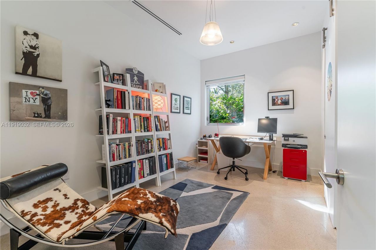 6495 SW 85th St, Miami, FL 33143 Photo