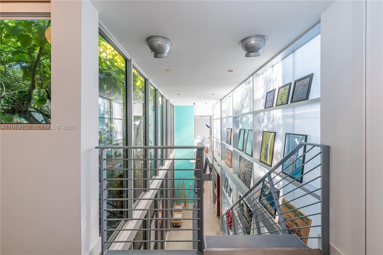 6495 SW 85th St, Miami, FL 33143 Photo