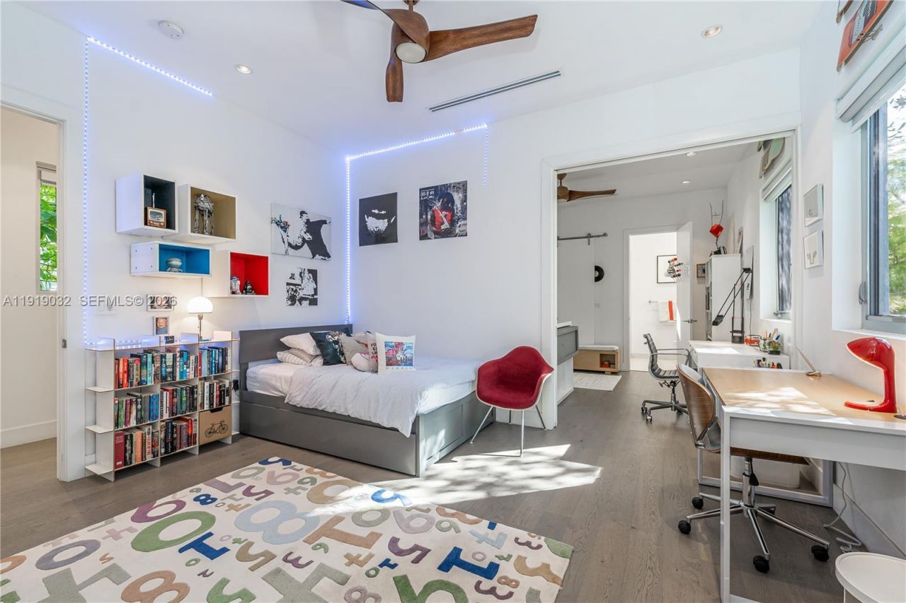 6495 SW 85th St, Miami, FL 33143 Photo