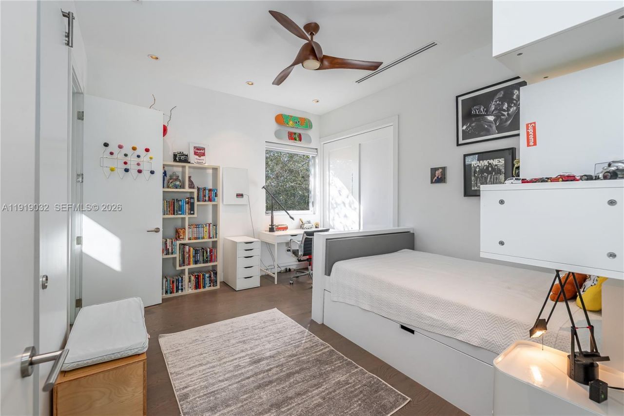 6495 SW 85th St, Miami, FL 33143 Photo