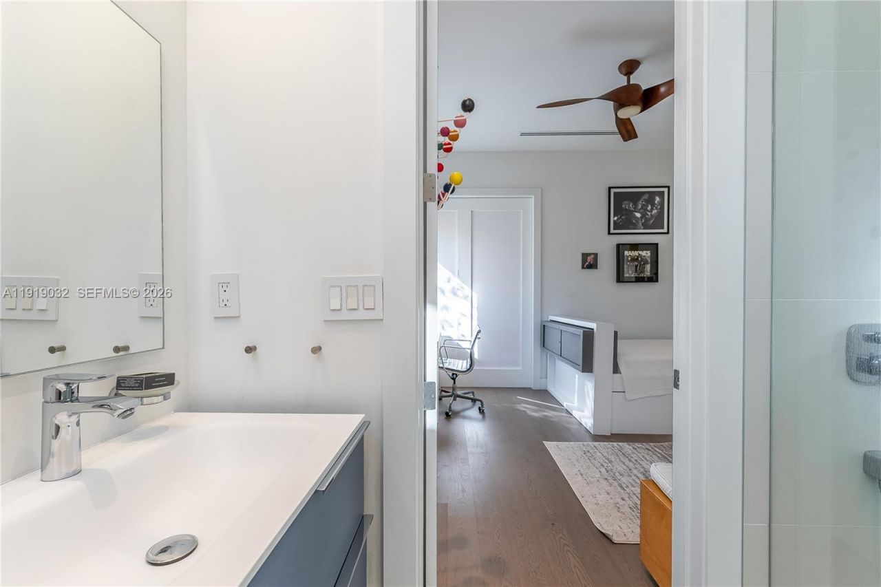 6495 SW 85th St, Miami, FL 33143 Photo