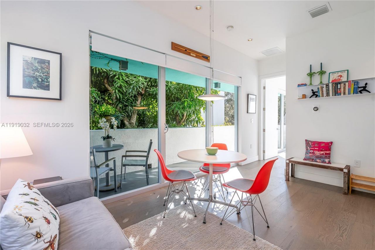 6495 SW 85th St, Miami, FL 33143 Photo