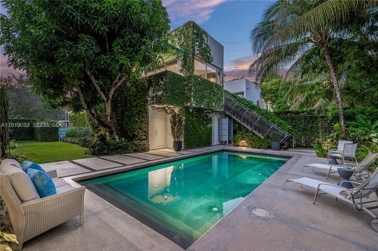 6495 SW 85th St, Miami, FL 33143 Photo