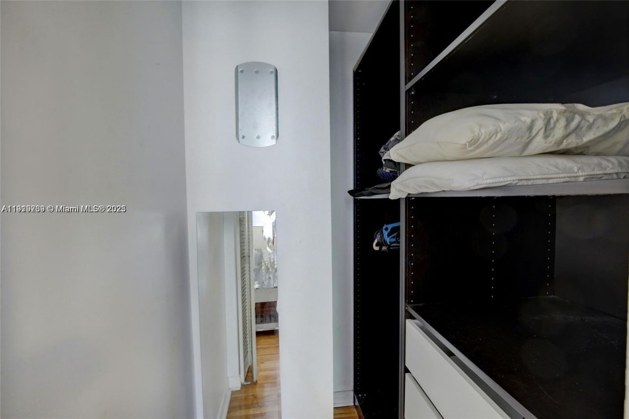 1127 Euclid Ave, Unit 206, Miami Beach, FL 33139 Photo