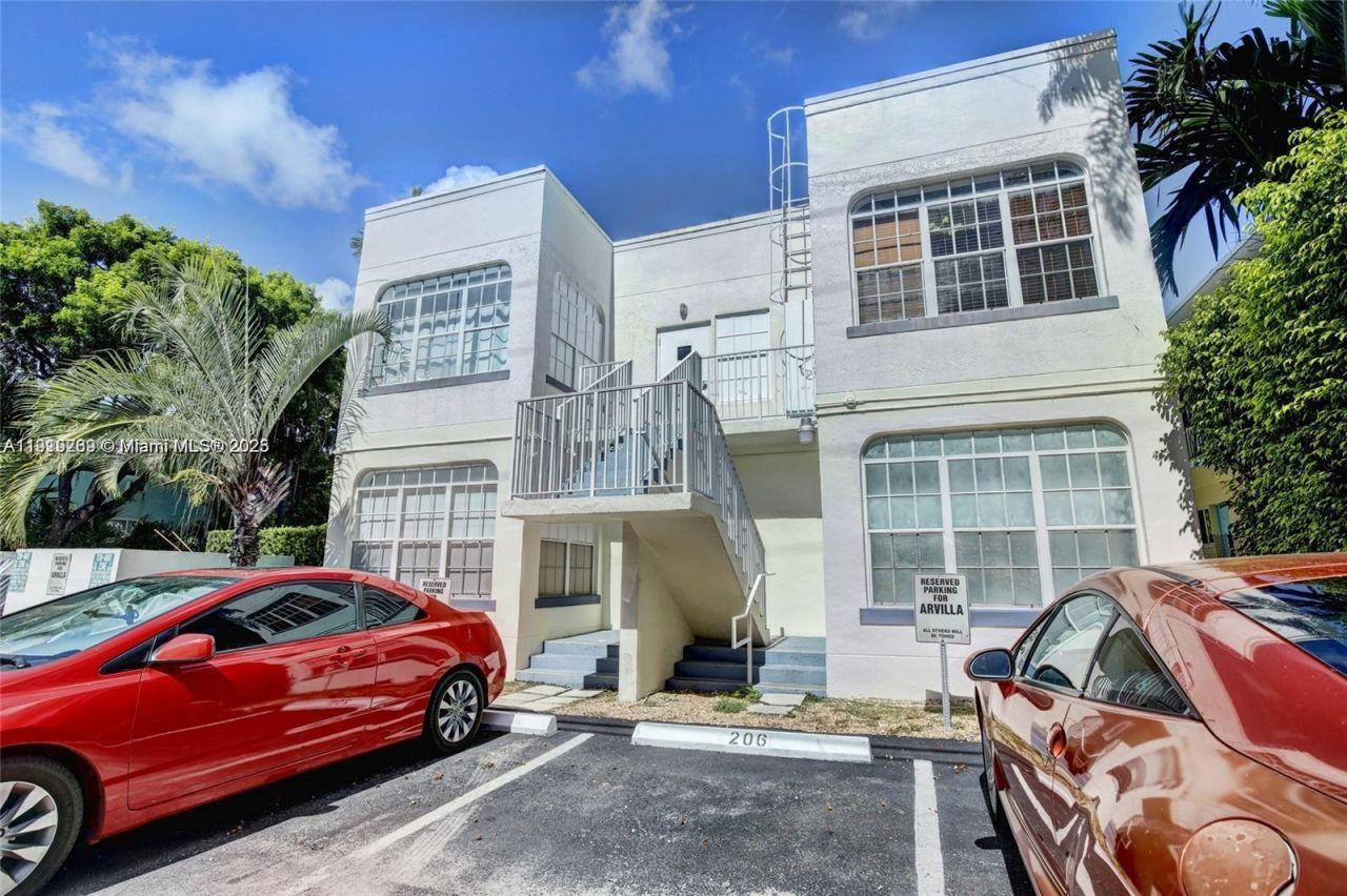 1127 Euclid Ave, Unit 206, Miami Beach, FL 33139 Photo