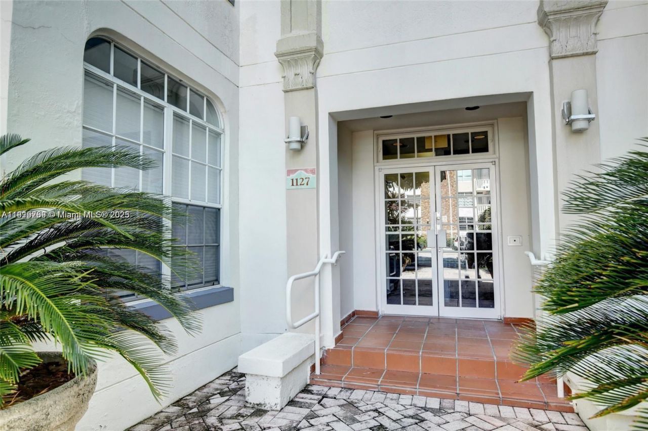 1127 Euclid Ave, Unit 206, Miami Beach, FL 33139 Photo