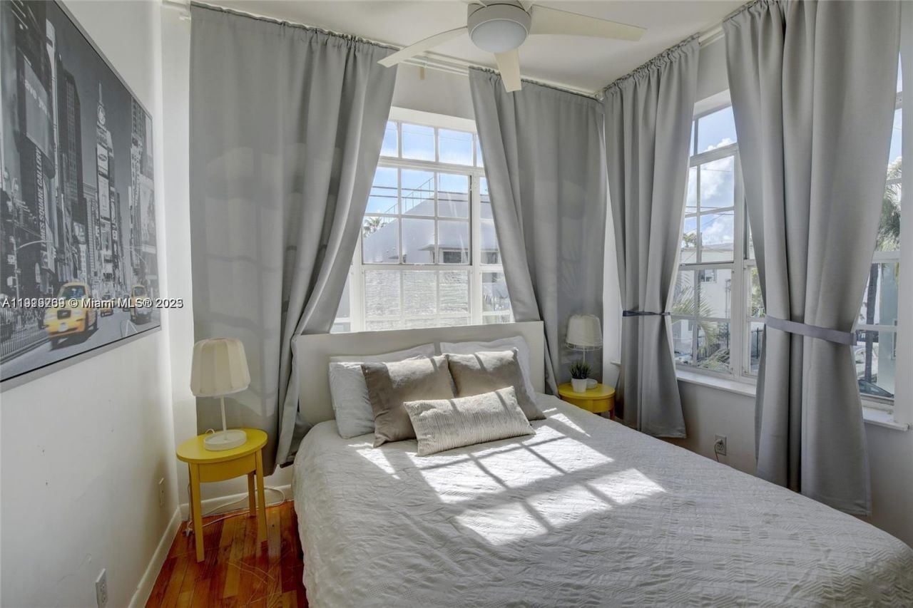 1127 Euclid Ave, Unit 206, Miami Beach, FL 33139 Photo