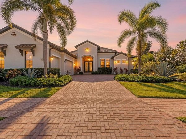 15810 CASTLE PARK TERRACE, LAKEWOOD RANCH, FL 34202