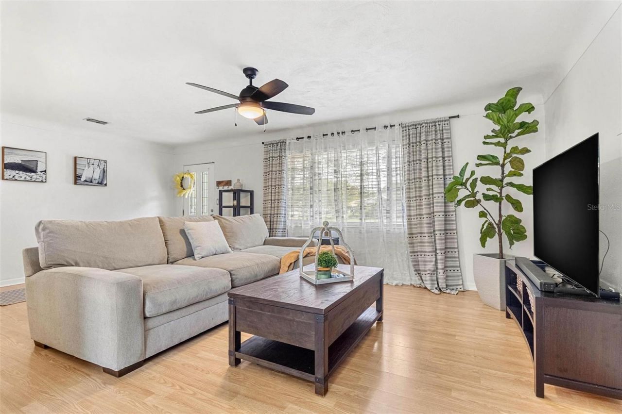 6190 36th Avenue N, Saint Petersburg, FL 33710 Photo