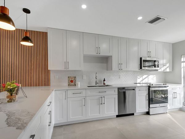 13602 Via Flora, Unit Apt C, Delray Beach, FL 33484