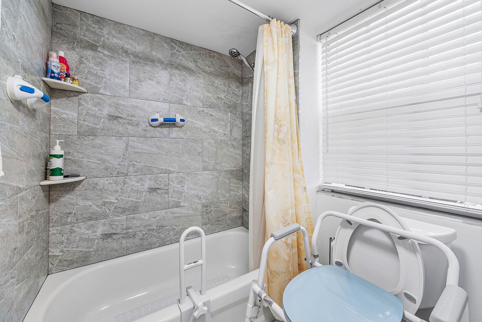 5540 Tamberlane Circle, Unit 221, Palm Beach Gardens, FL 33418 Photo