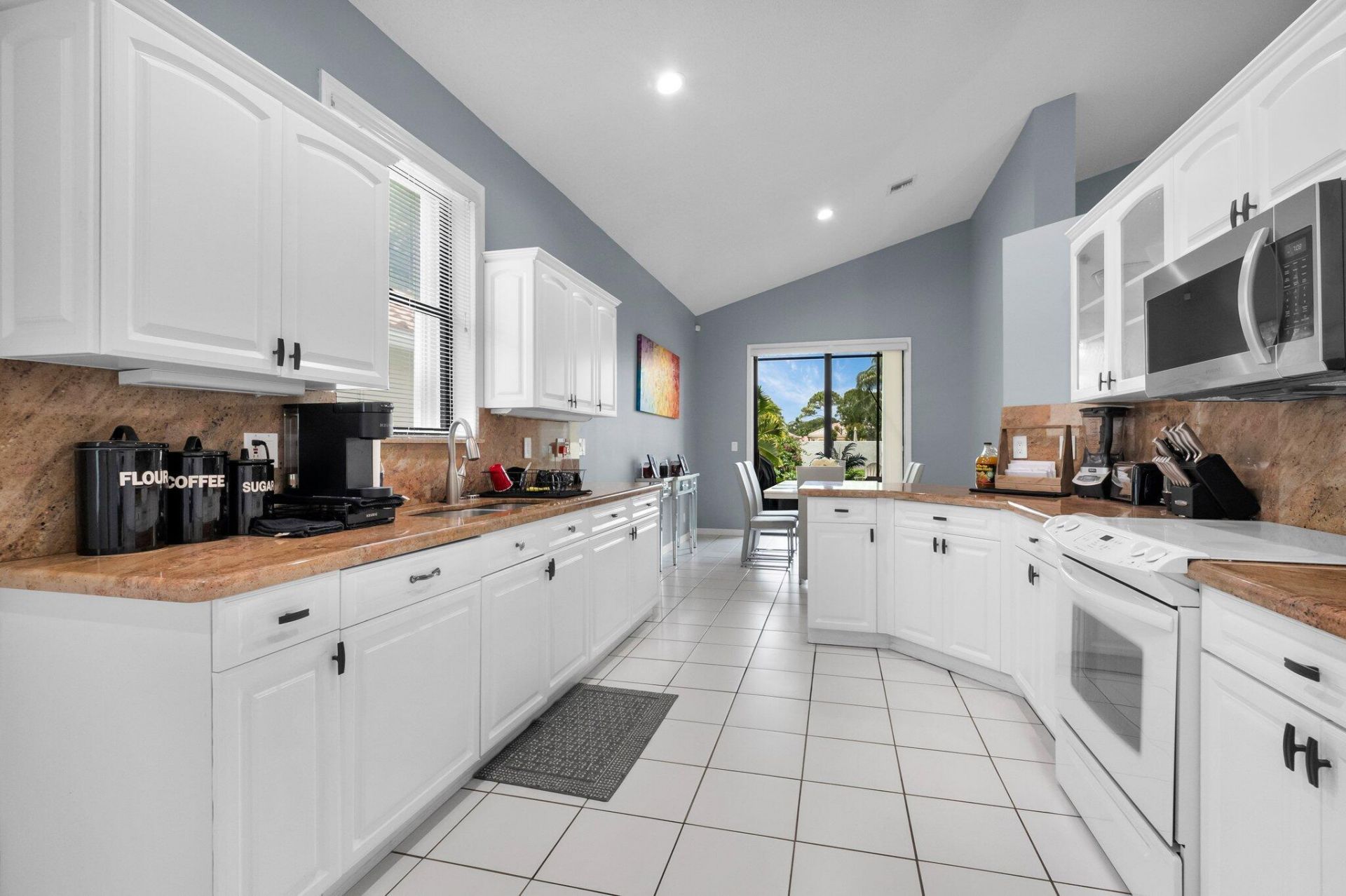 10393 Lexington Circle S, Boynton Beach, FL 33436 Photo