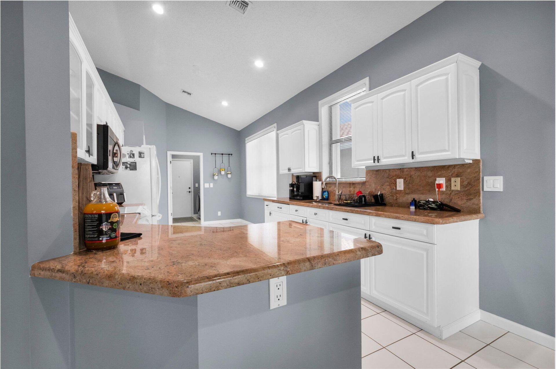 10393 Lexington Circle S, Boynton Beach, FL 33436 Photo