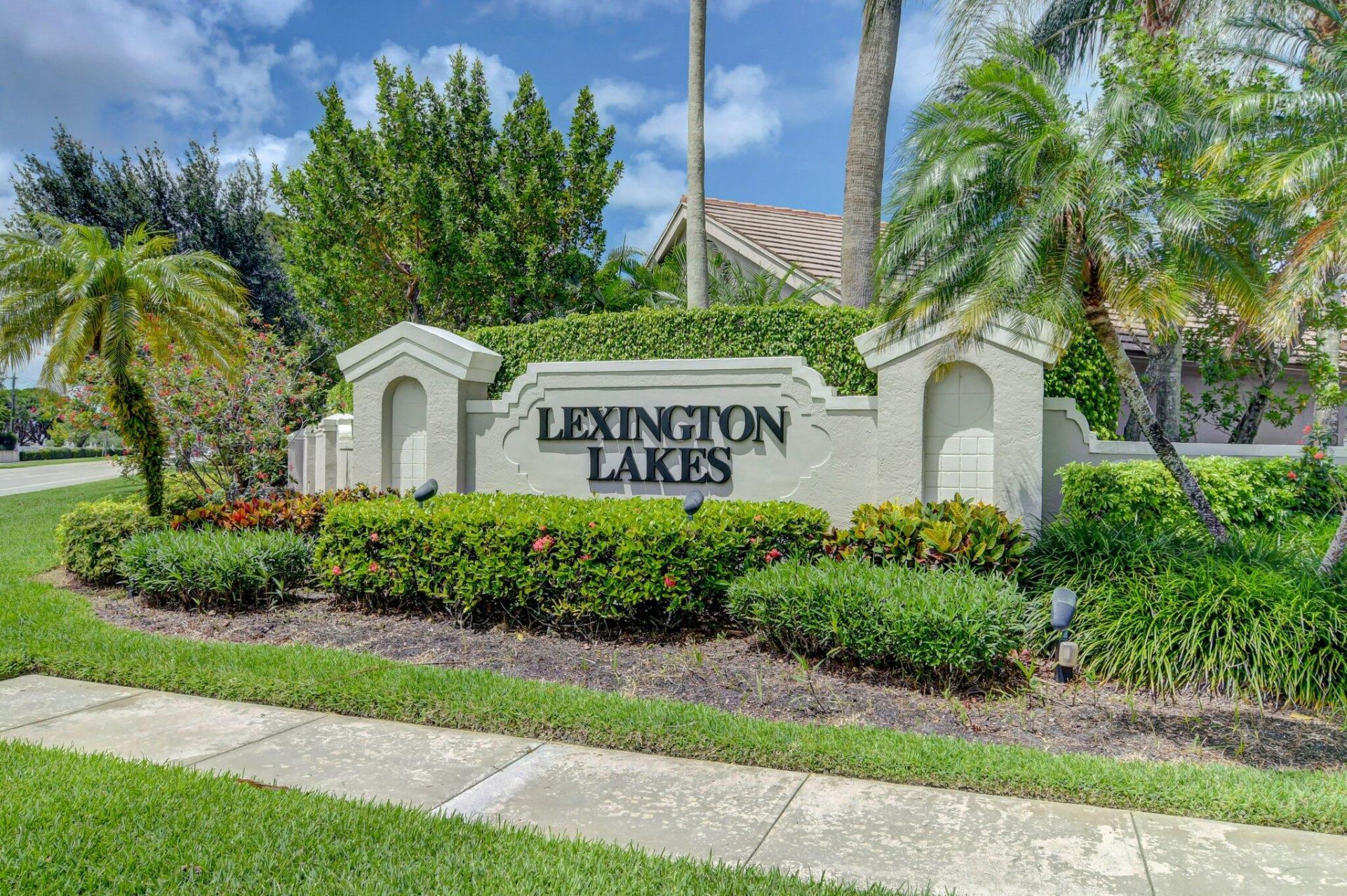 10393 Lexington Circle S, Boynton Beach, FL 33436 Photo