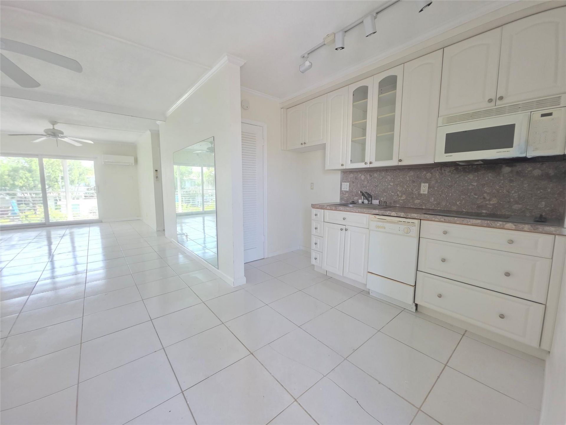 2131 NE 42nd Court, Unit 209E, Lighthouse Point, FL 33064 Photo