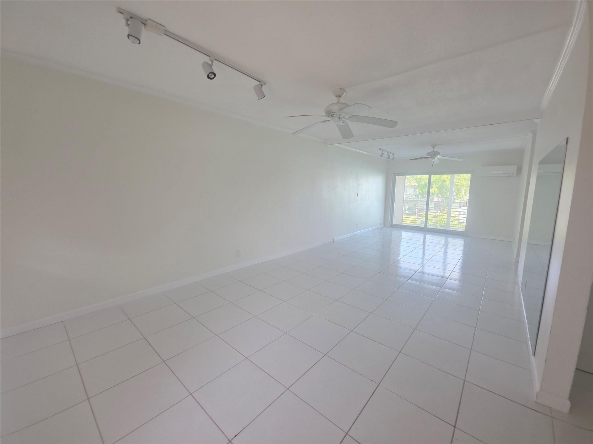 2131 NE 42nd Court, Unit 209E, Lighthouse Point, FL 33064 Photo